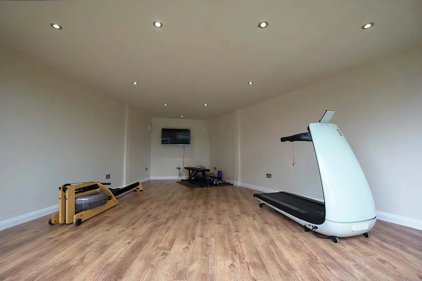 bespoke corner garden room for home gym